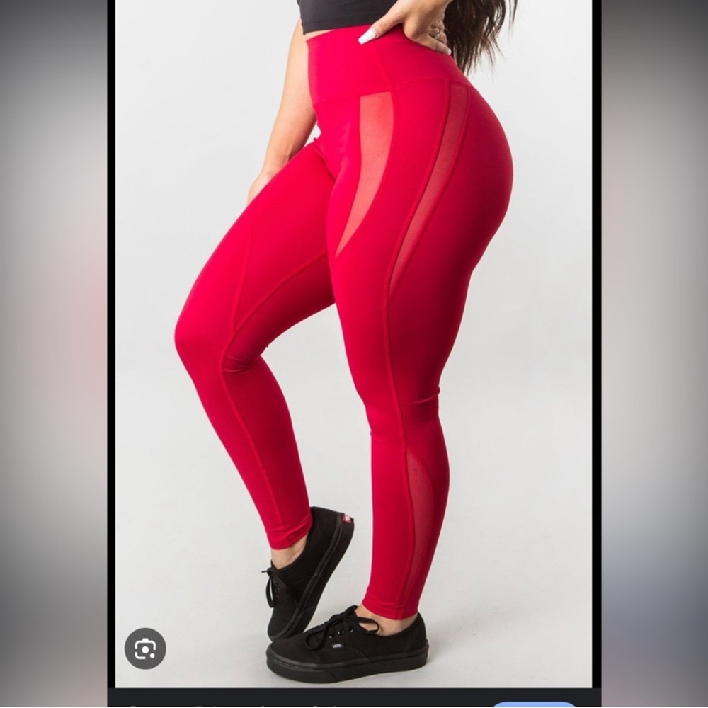 Red buffbunny leggings queen bee